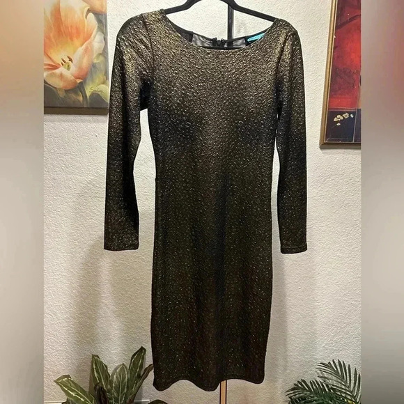 Alice + Olivia Black and Gold Metallic Long Sleeve Fitted Dress size 6 - Picture 2 of 11